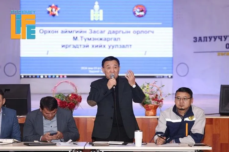 Иргэдийн үгийг сонсож иргэдэд ажлаа тайлагнах уулзалтууд үргэлжилсээр...