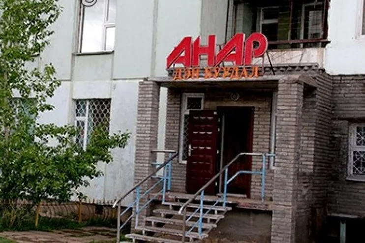 Шалгалтаар  5 дэн буудлын үйл ажиллагааг зогсоож насанд хүрээгүй хүүхдэд үйлчилсэн этгээдэд хариуцлага тооцжээ