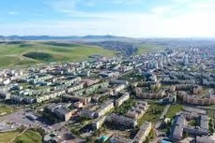 Уурхайчдын орон сууцны асуудлыг бодлогоор шийдвэрлэнэ