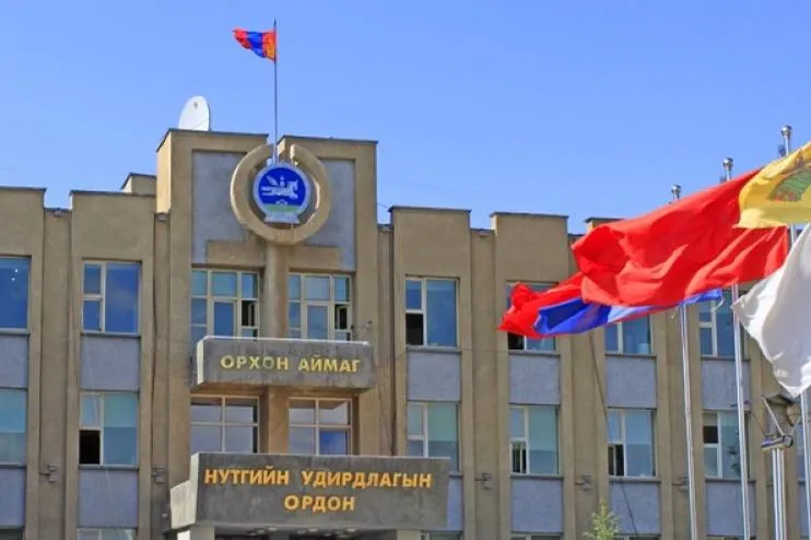 Олон нийтийг хамарсан тэр дундаа хүүхэд оролцуулсан  арга хэмжээг гуравдугаар сарын 02-ныг хүртэл зохион байгуулахгүй байхыг үүрэгдлээ