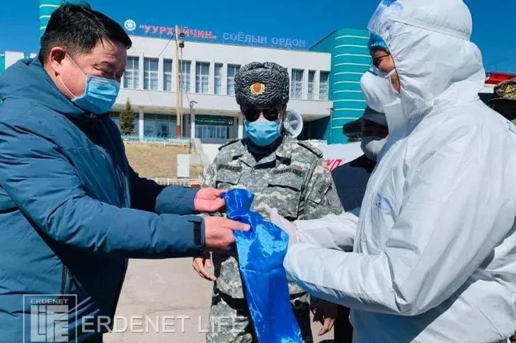 Иргэдээс ирсэн хандиваар 4 тонны багтаамжтай,ариутгал хийх тусгай зориулалтын автомашин худалдан авч ОБГ хүлээлгэн өглөө