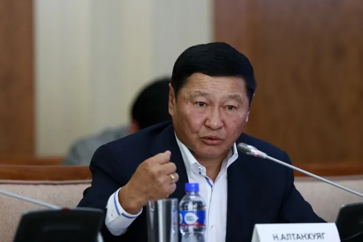 УИХ-ын гишүүн Н.Алтанхуяг:Ч.Хүрэлбаатар аа,чи өөрөө оффшорын мөнгөтэй холбоотой шүү