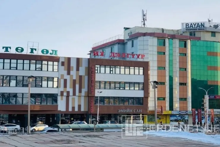 Танилц: Шинээр бүртгэгдсэн 50 халдвартай холбоотой эдгээр иргэдийн зорчсон үйлчилгээний байгууллагууд...