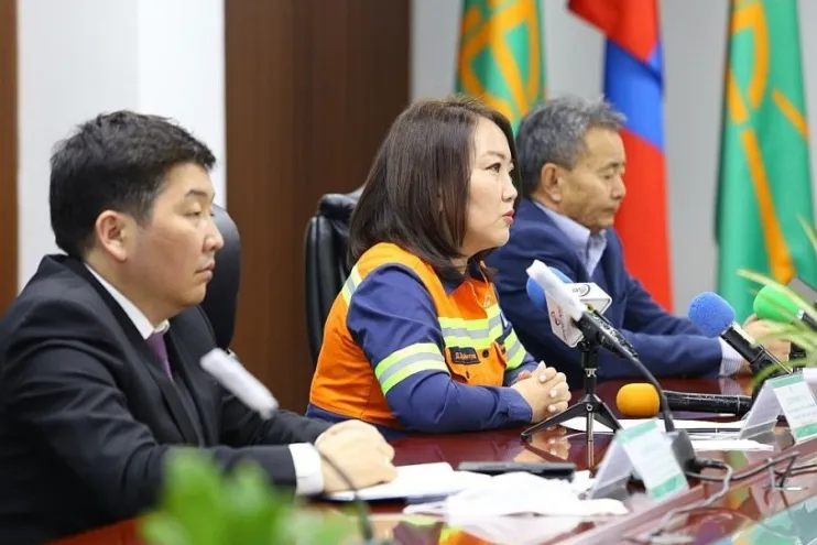 Д.Үүрийнтуяа: Эрдэнэт үйлдвэр олон улсад ямар нэгэн зээлийн гэрээтэй холбоотой асуудал гаргаагүй