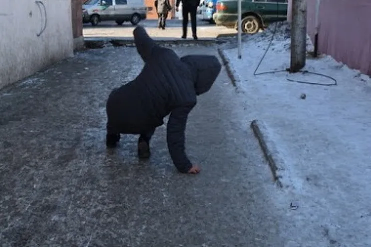 Хуулийн цоорхойд дагтаршсан "ЦАСЫГ" хэн цэвэрлэх бэ?